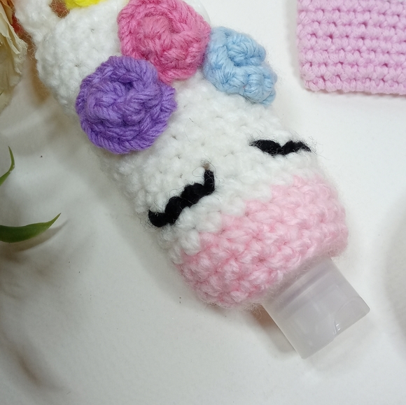 Amigurumi Unicorn Coin Bag, Unicorn Keychain and hand Sanitizer Holder. Crochet - Picture 5 of 8